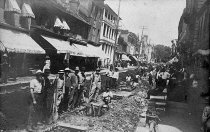 Crew paving Loudoun Street